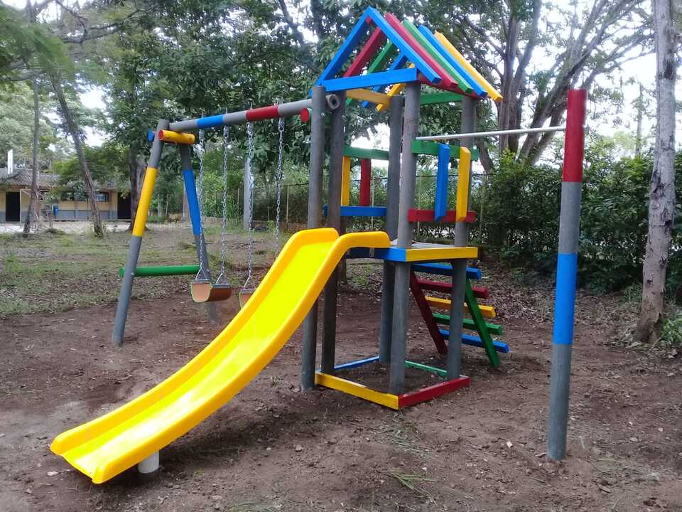 Parques infantiles Tarqui