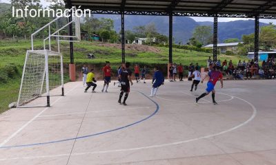 Microfútbol en La Esmeralda