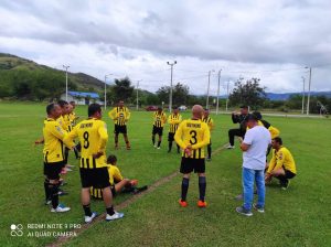 Tarqui subcampeón de veteranos